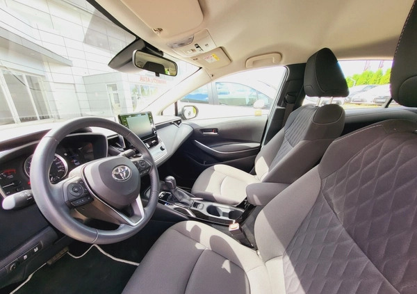 Toyota Corolla cena 102900 przebieg: 26099, rok produkcji 2022 z Czempiń małe 106